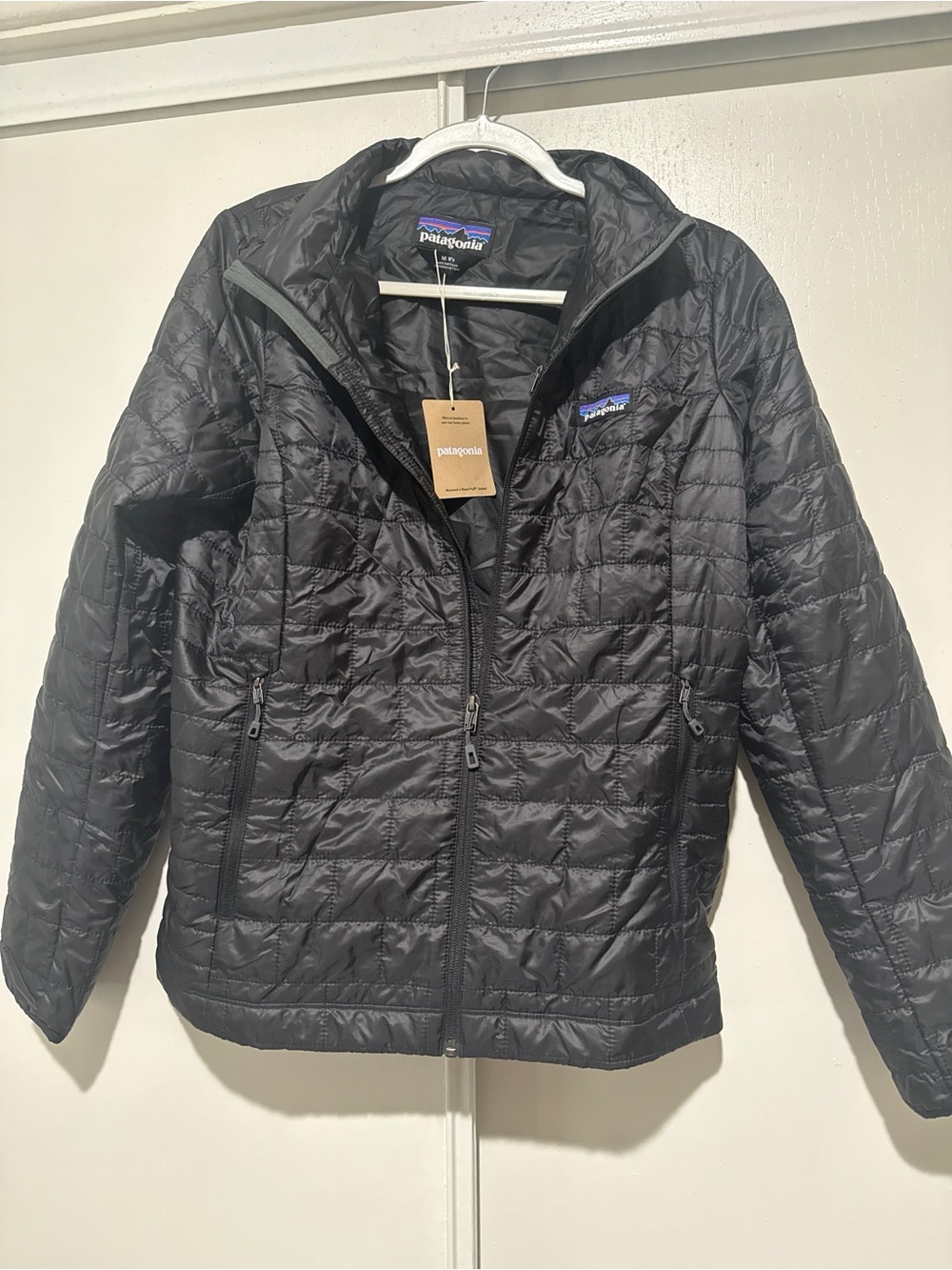 Patagonia Nano Puff Women's M Black Insulated Full Zip Quilted Puffer (NWT)